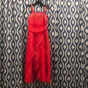 Young girls formal red dress size (14)